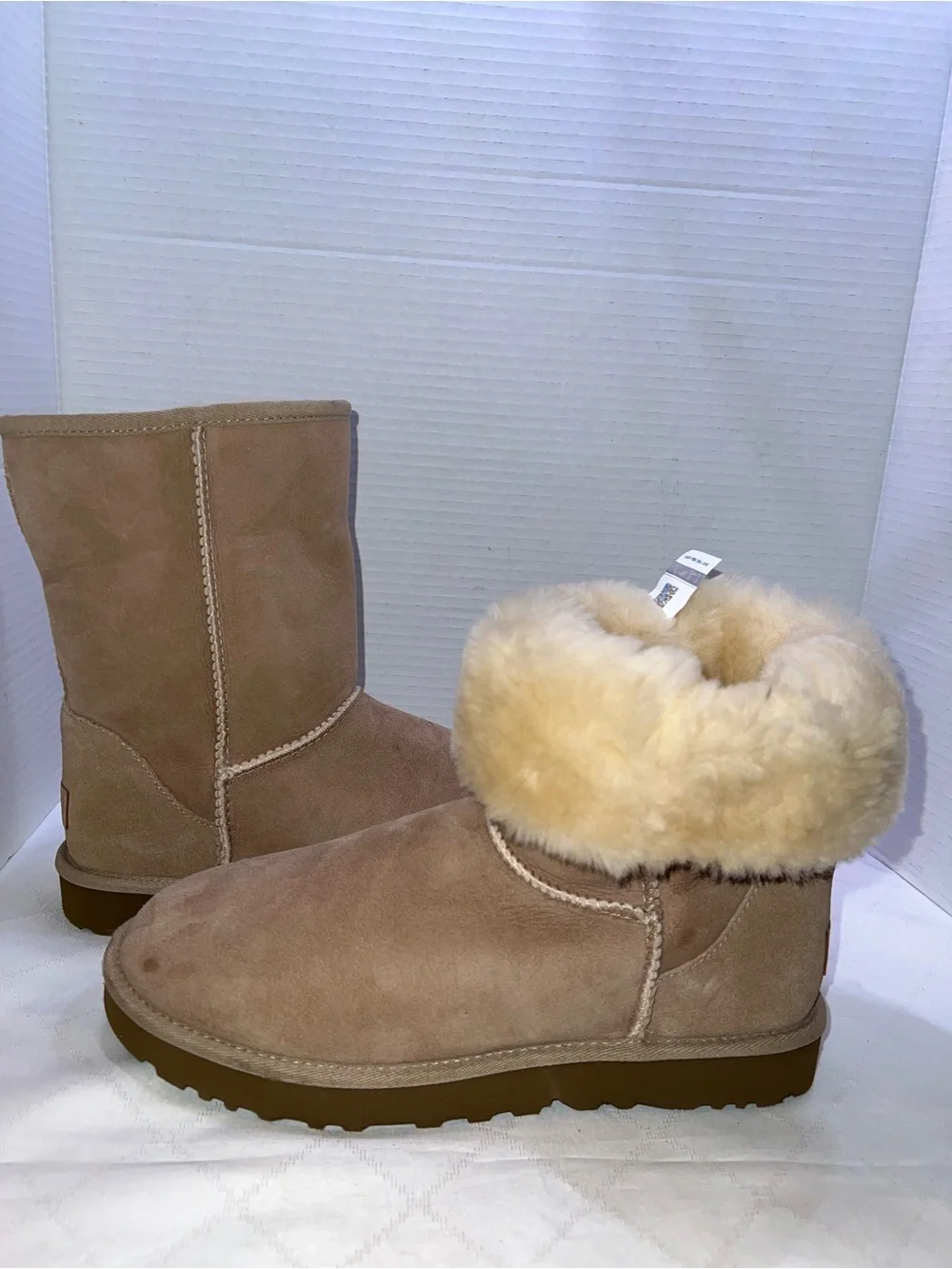 Ugg Classic Short II Boots Women’s Size: 9 NEW